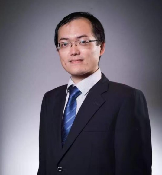 张坤（中国易方达基金前副总经理）