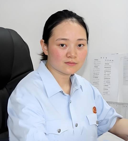 王佳佳（河南省漯河市郾城区人民法院立案庭原副庭长、一级法官）