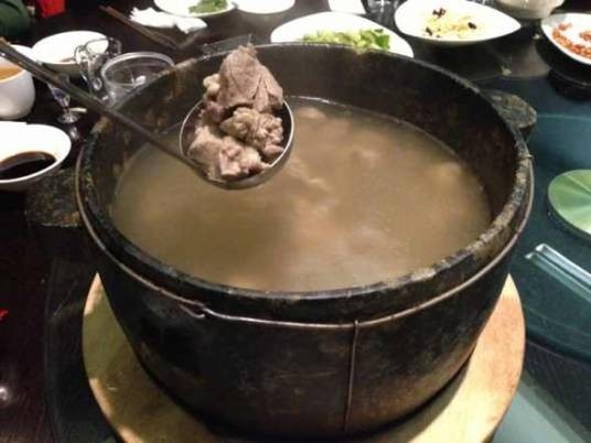 墨脱石锅（西藏自治区墨脱县特产）