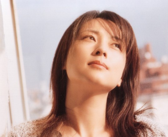 坂井泉水（日本流行乐女歌手、词曲作者、模特）