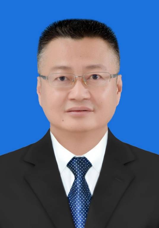 杨东升（新疆喀什地区政协工作委员会党组成员、副主任）