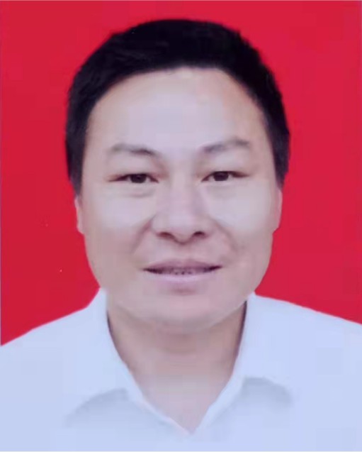 张华平(江西省抚州市乐安县农业农村局二级主任科员)