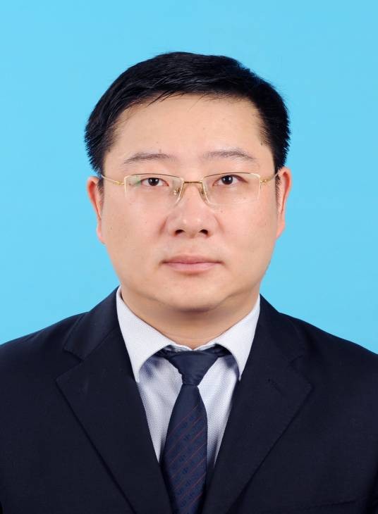 张志东（盐城滨海港工业园区管理办公室党委副书记、主任）
