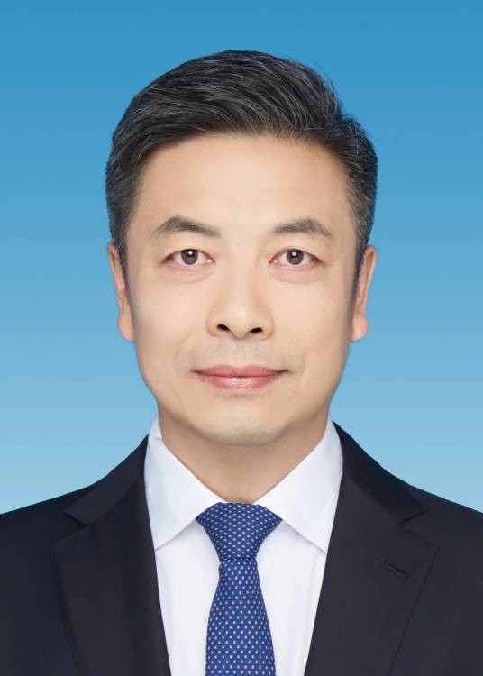 任珠峰