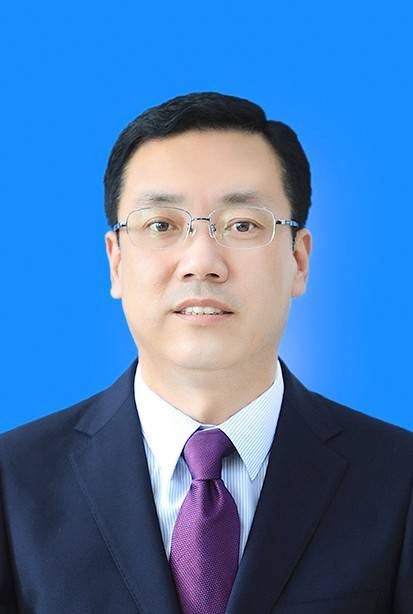 张海龙(甘肃省庆阳市合水县政协党组副书记、副主席)