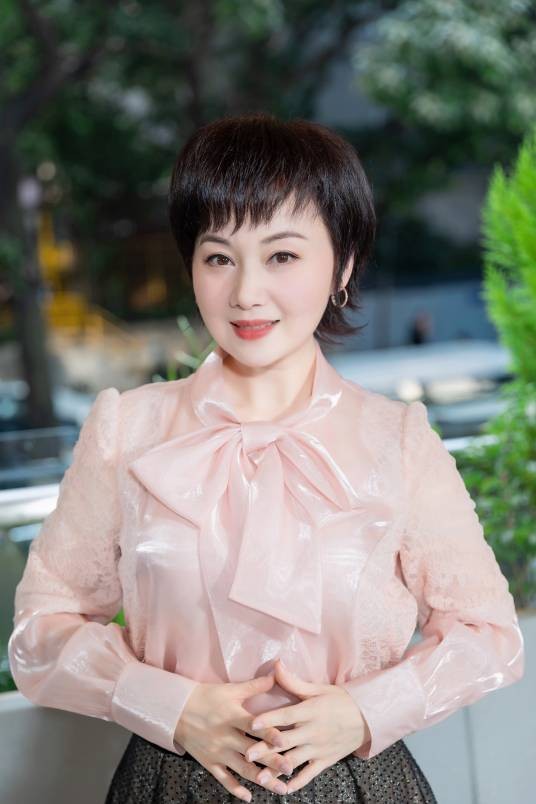 马小倩（中国大陆话剧演员、主持人）