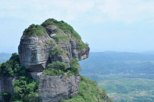 霍山（《山海经》中记载的一座山）