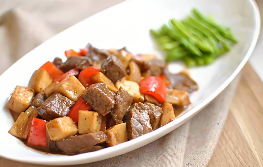 黑椒牛肉粒
