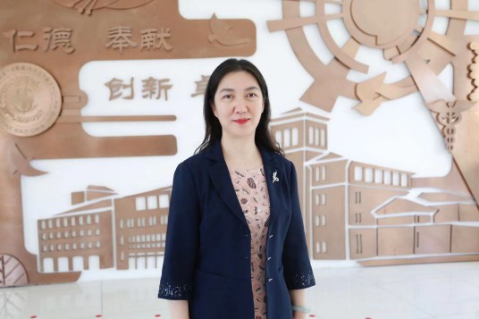 范小红（上海市第一人民医院党委书记）