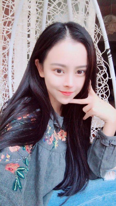 黄蕾（中国女演员，电影《长江7号》中陈俊生的扮演者）