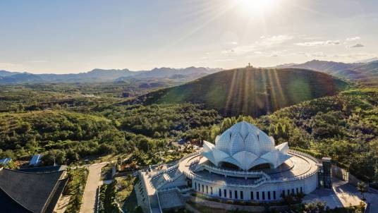 大佛光寺（保定顺平县凤凰山境内的寺庙）