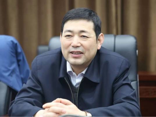 刘燕（中国建材股份有限公司党委常委）