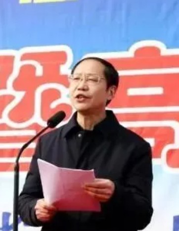 梁杰（泗县第一高级中学校长）