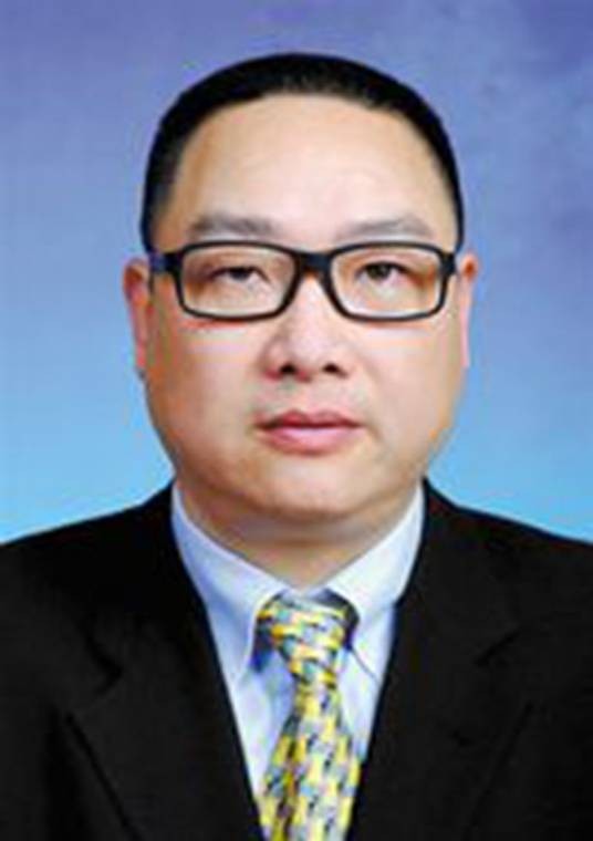 周舟(浙江省温州瓯江口产业集聚区党工委委员、管委会副主任)