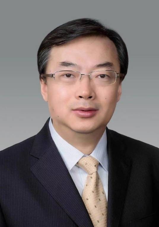 陈亮（中国国际金融股份有限公司党委书记、董事长兼管理委员会主席、法定代表人，中金财富董事长）