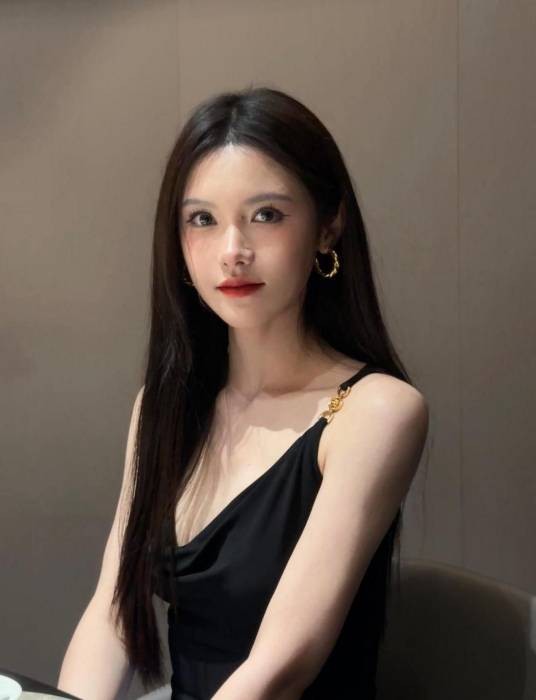 王瑶(疯狂小杨哥妻子)