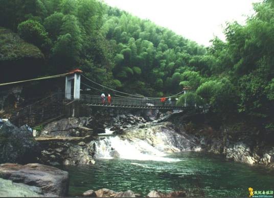 翡翠谷（安徽省黄山市黄山区境内的国家AAAA级旅游景区）